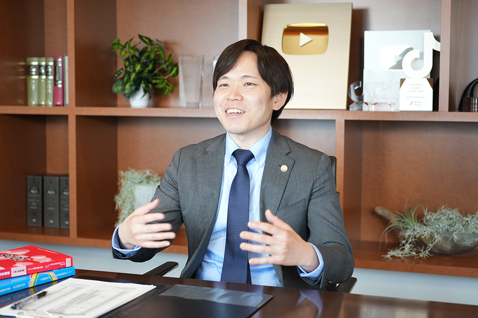 出澤洸