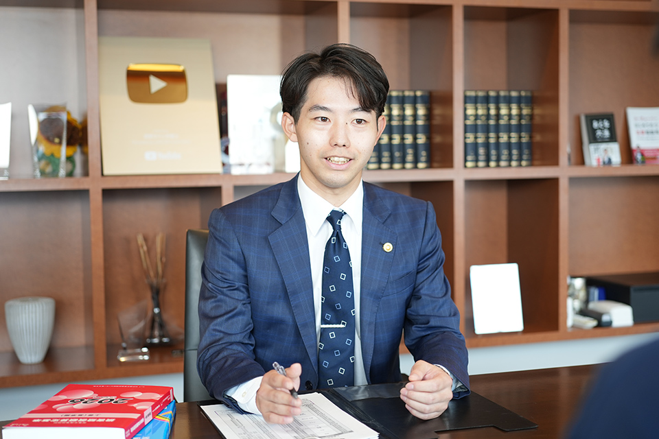 弁護士写真