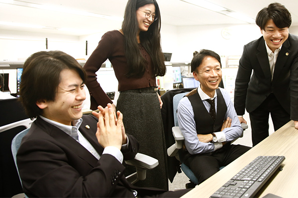 弁護士写真