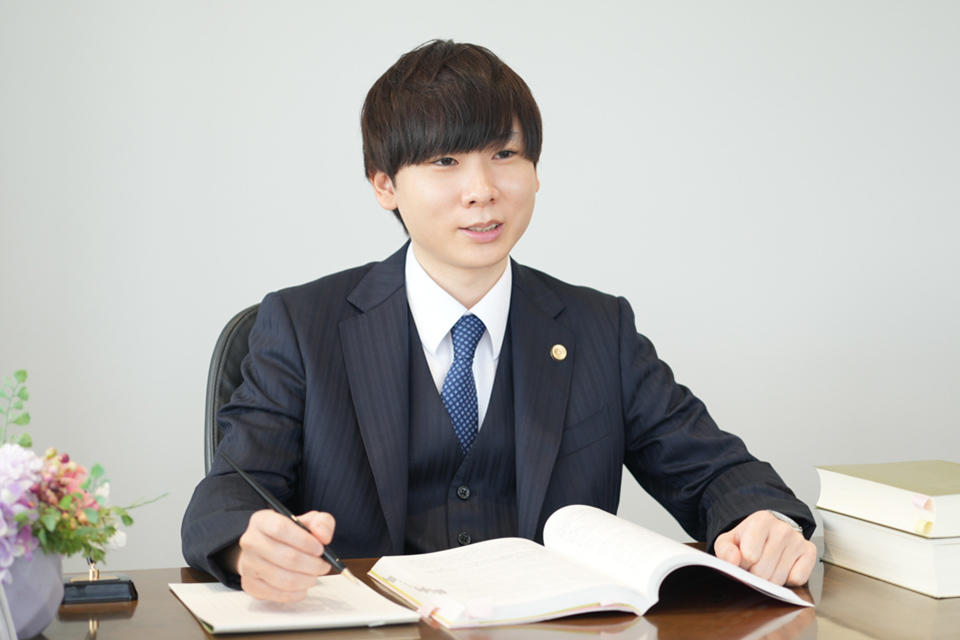 弁護士写真